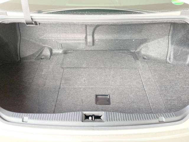 Toyota CROWN MAJESTA 2013-11 21858-12