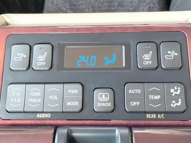 Toyota CROWN MAJESTA 2013-11 21858-4