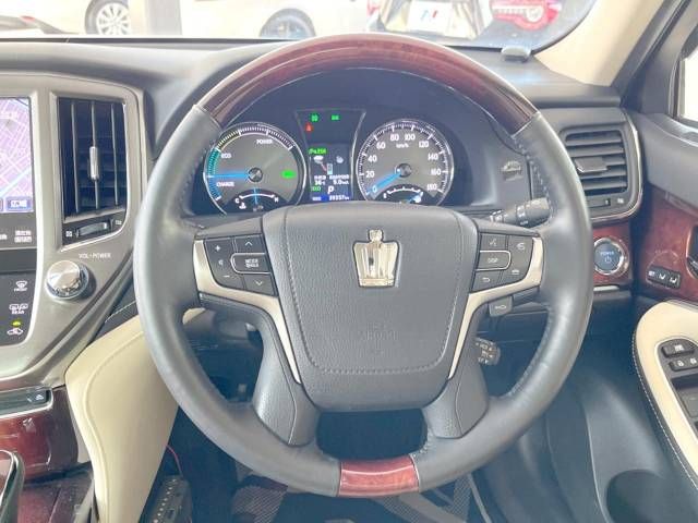 Toyota CROWN MAJESTA 2013-11 21858-13