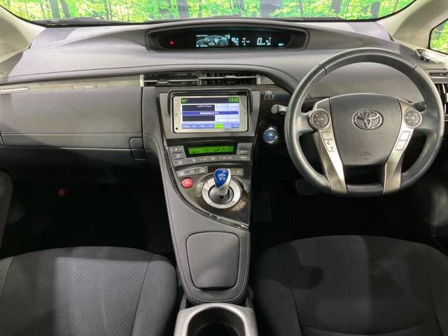 Toyota PRIUS PHV 2014-07 182273-1