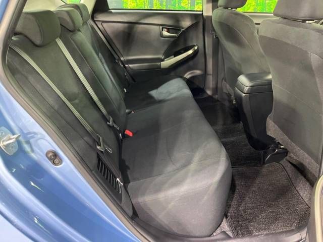 Toyota PRIUS PHV 2014-07 182273-9