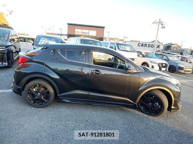 Toyota C-HR 2023-02 230418-5