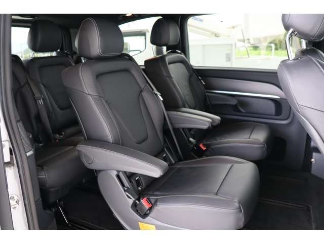 Mercedes Benz V-CLASS 2021-06 10179-25