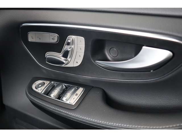 Mercedes Benz V-CLASS 2021-06 10179-20