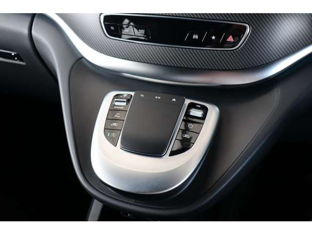 Mercedes Benz V-CLASS 2021-06 10179-17