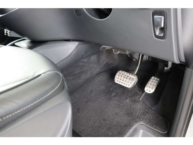 Mercedes Benz V-CLASS 2021-06 10179-22
