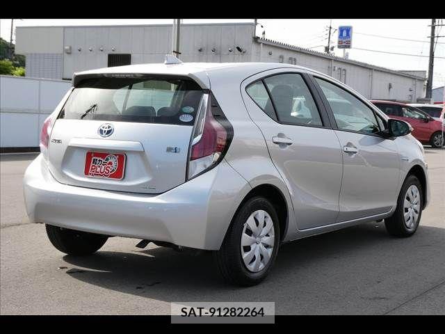 Toyota AQUA 2016-11 291851-16