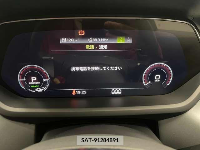 Audi E-TRON 2022-08 216665-7