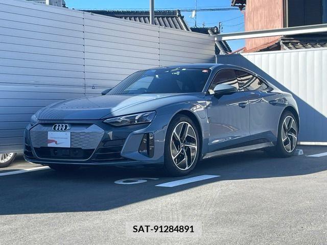 Audi E-TRON 2022-08 216665-0