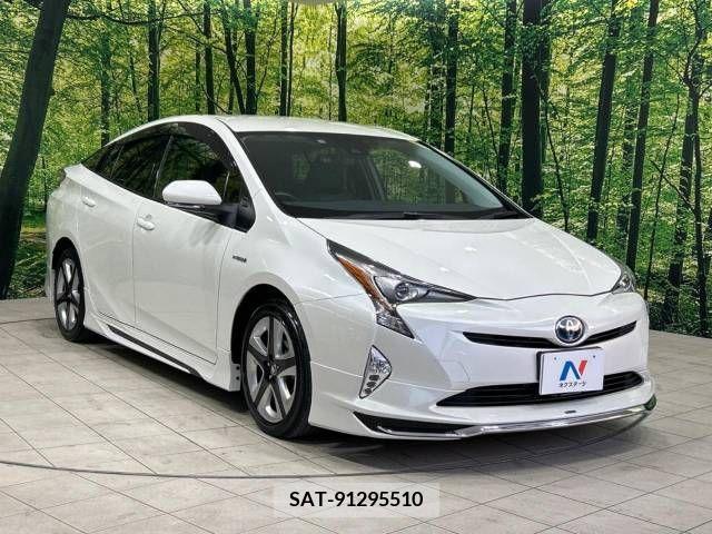 Toyota PRIUS 2018-05 322302-15