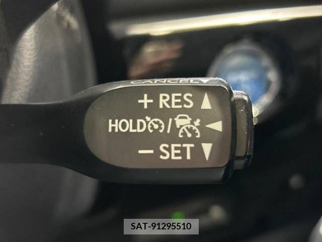 Toyota PRIUS 2018-05 322302-5