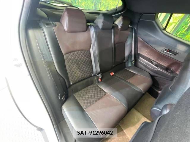Toyota C-HR 2017-07 264238-9