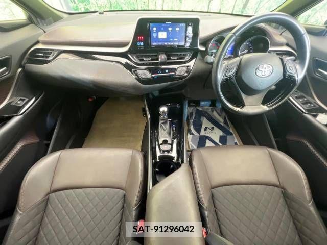Toyota C-HR 2017-07 264238-1