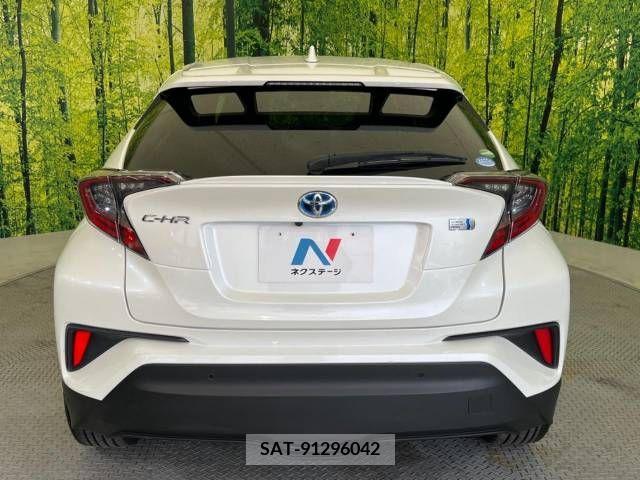 Toyota C-HR 2017-07 264238-15