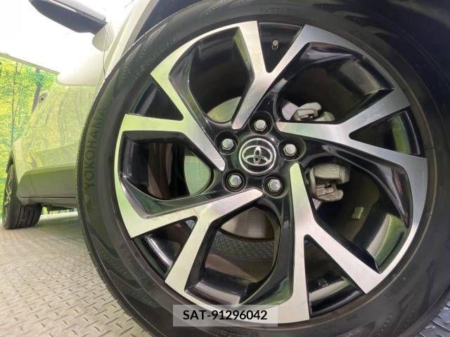 Toyota C-HR 2017-07 264238-13
