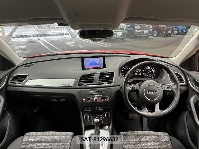 Audi Q3 2015-04 213893-1