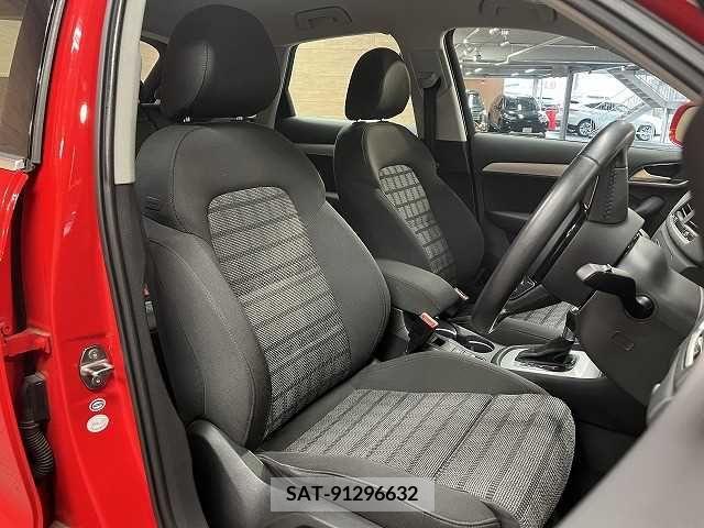 Audi Q3 2015-04 213893-7