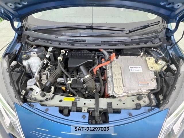 Nissan NOTE 2016-12 365378-18