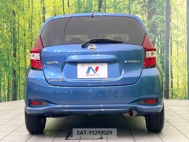Nissan NOTE 2016-12 365378-15