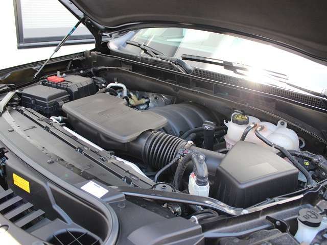 Cadillac ESCALADE 2022-01 10020-19
