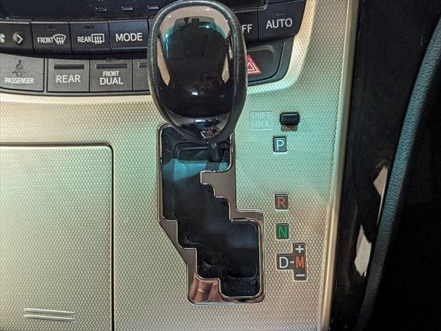 Toyota VELLFIRE 2014-12 187101-27