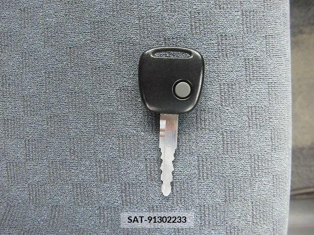 Suzuki WAGON R 2006-03 325854-24