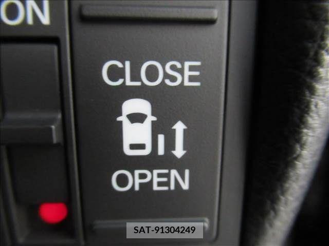 Honda N BOX CUSTOM 2023-09 336471-9