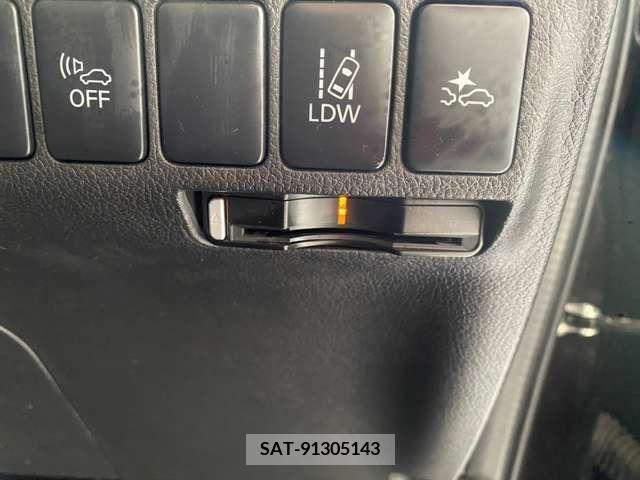 Mitsubishi OUTLANDER PHEV 2016-12 281163-15