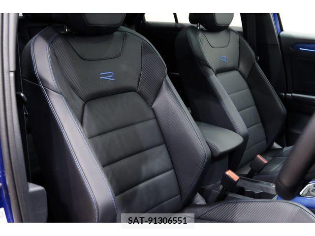 VolksWagen T-ROC 2023-07 370826-2