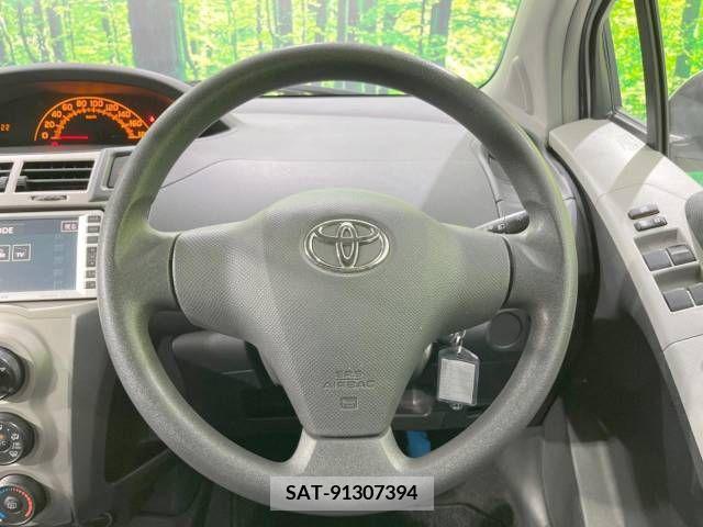 Toyota VITZ 2010-03 370165-11