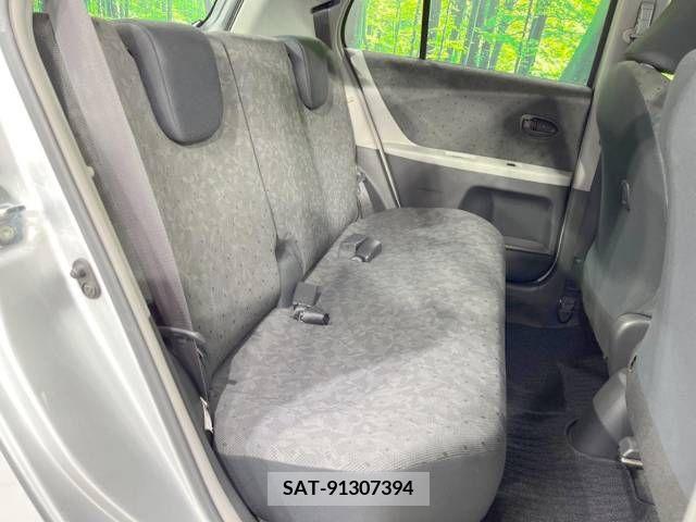 Toyota VITZ 2010-03 370165-9