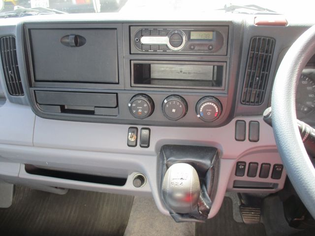 Mitsubishi CANTER 2016-05 17848-14