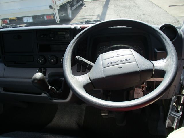 Mitsubishi CANTER 2016-05 17848-12