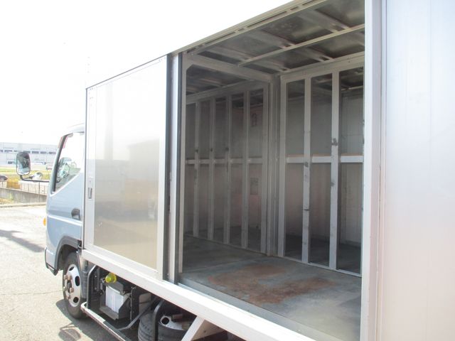 Mitsubishi CANTER 2016-05 17848-9