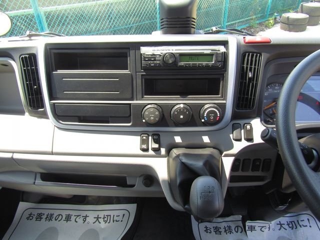 Mitsubishi CANTER 2023-01 2785-17