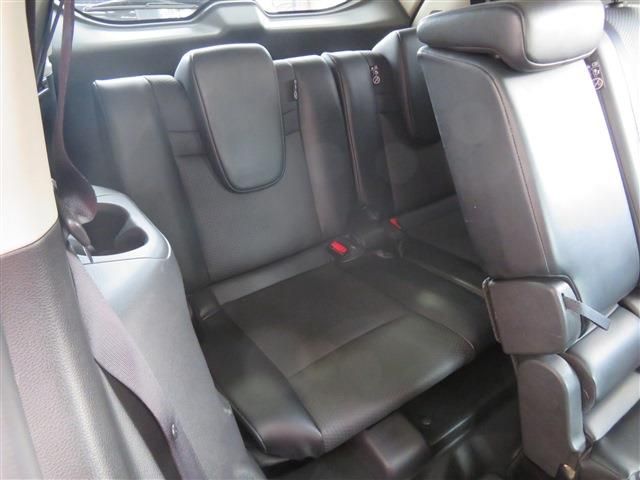 Nissan X-TRAIL 2015-07 188375-11