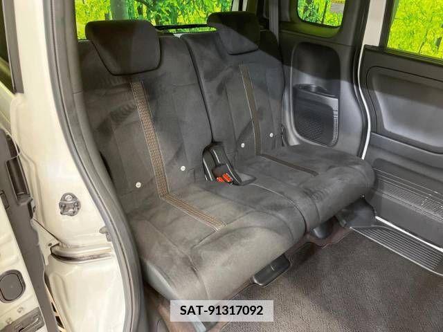 Honda N BOX CUSTOM 2019-05 346945-9