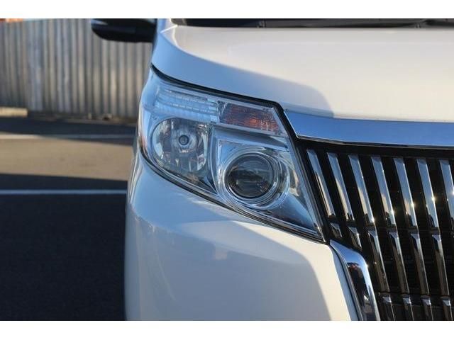Toyota ESQUIRE 2015-02 193158-4