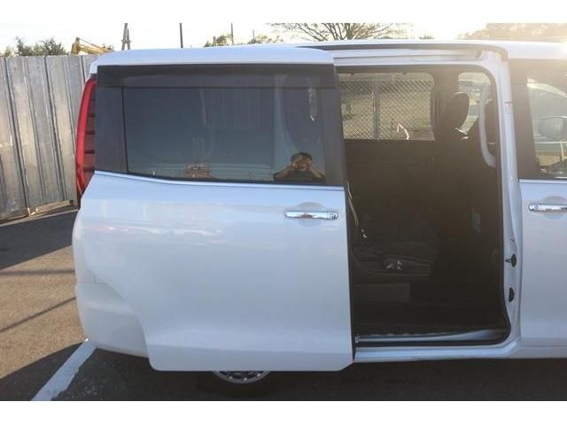 Toyota ESQUIRE 2015-02 193158-10