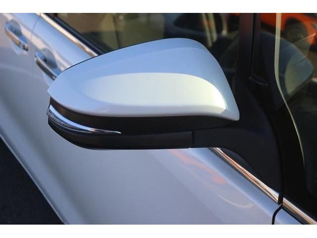 Toyota ESQUIRE 2015-02 193158-6