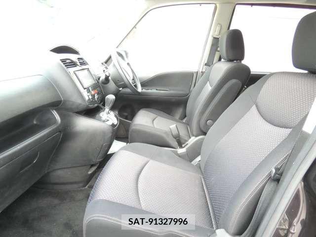 Nissan SERENA 2011-06 367789-8