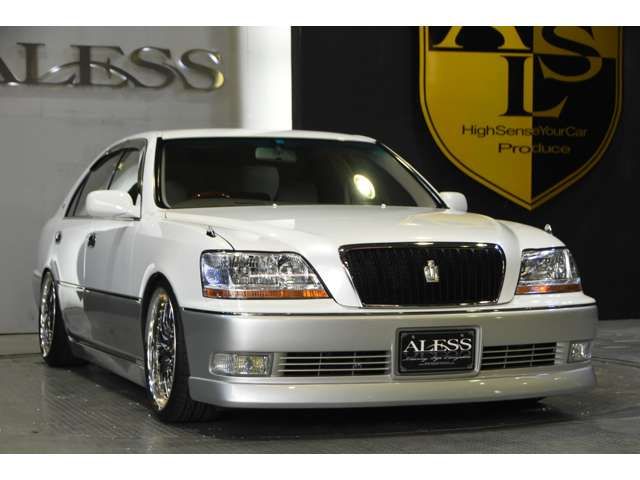 Toyota CROWN MAJESTA 2000-03 12567-1
