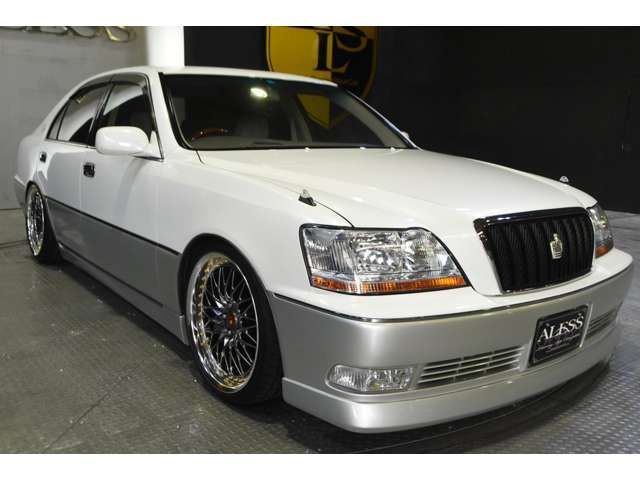 Toyota CROWN MAJESTA 2000-03 12567-4