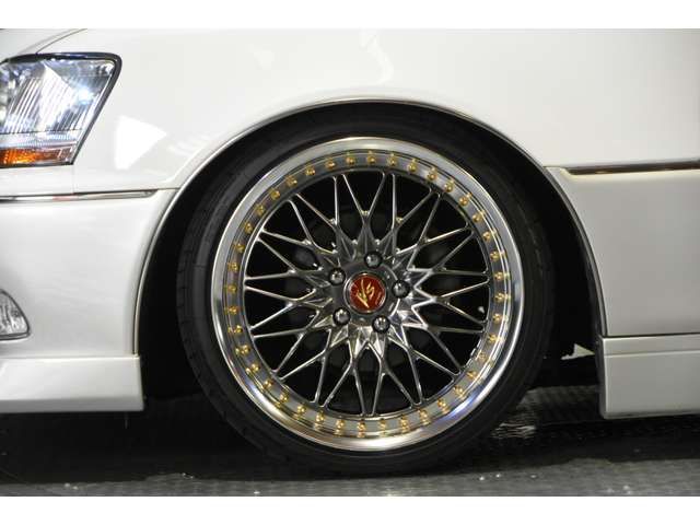Toyota CROWN MAJESTA 2000-03 12567-18