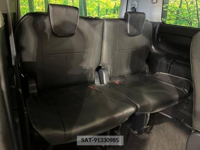 Toyota VOXY 2015-10 289146-10