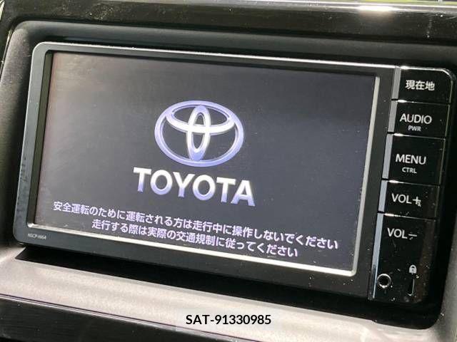 Toyota VOXY 2015-10 289146-2