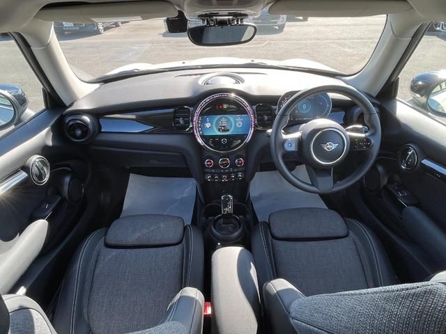 Bmw MINI 2022-04 24457-1