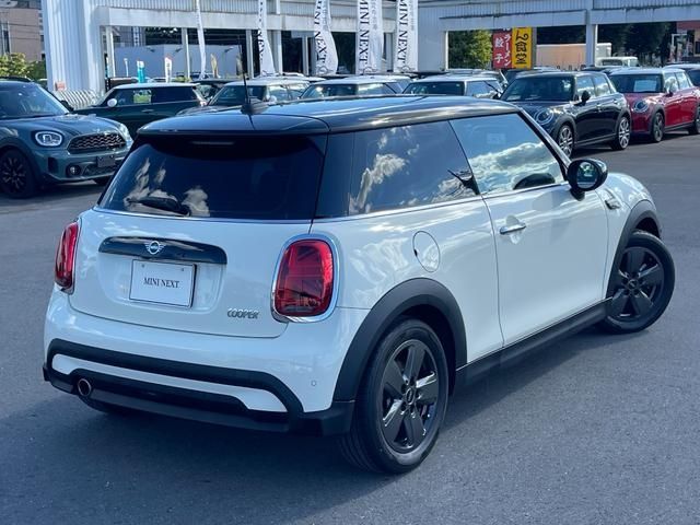 Bmw MINI 2022-04 24457-2