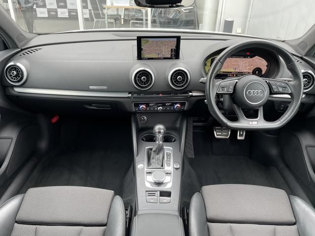 Audi A3 SEDAN 2017-09 25039-7