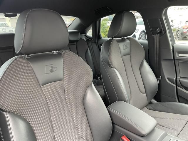 Audi A3 SEDAN 2017-09 25039-15